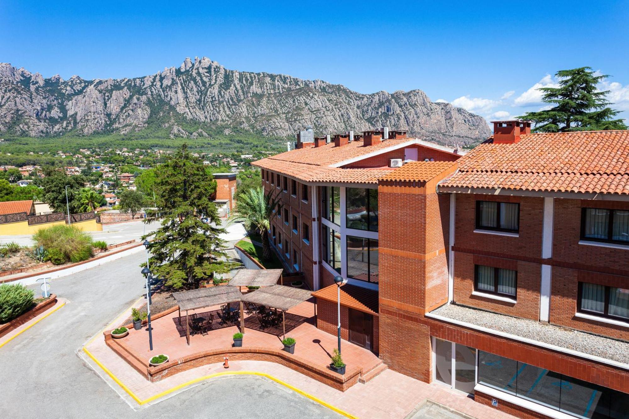 Checkin Montserrat Collbato Екстер'єр фото